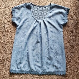 Lace Blue tee, large